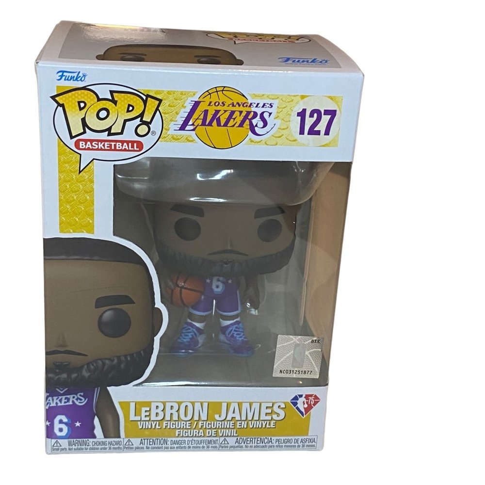 Funko Pop! Basketball: Los Angeles Lakers - LeBron James Vinyl Figure